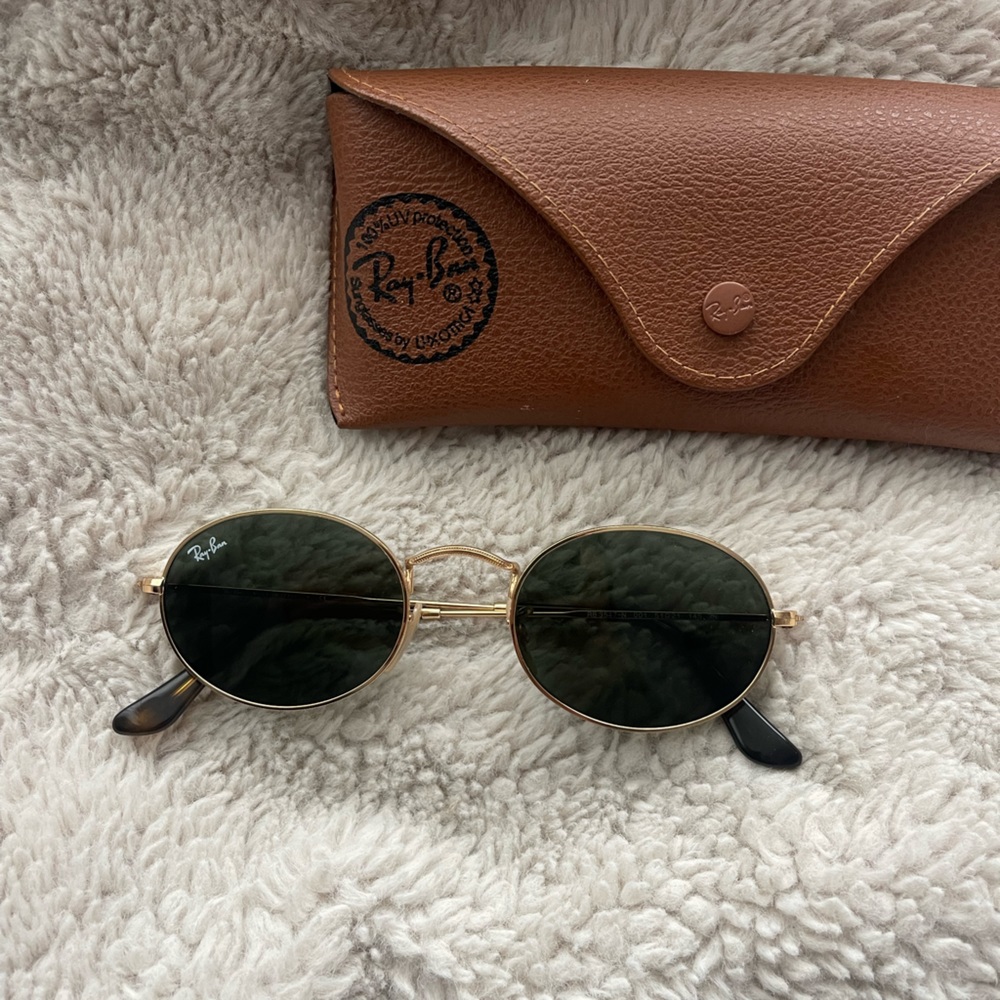 RayBan Oval Polished Gold, Green Lens. Authentic - Brand New